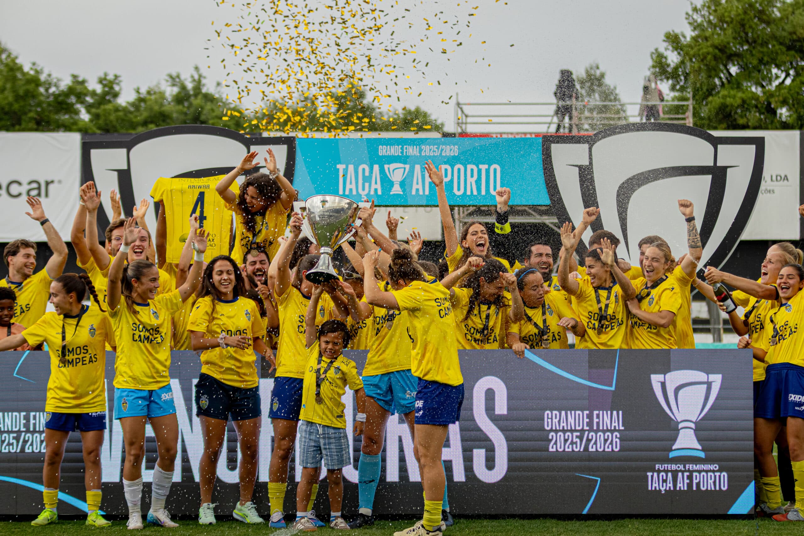 Valadares Gaia conquista a Taça AF Porto Feminina com triunfo categórico sobre o FC Porto