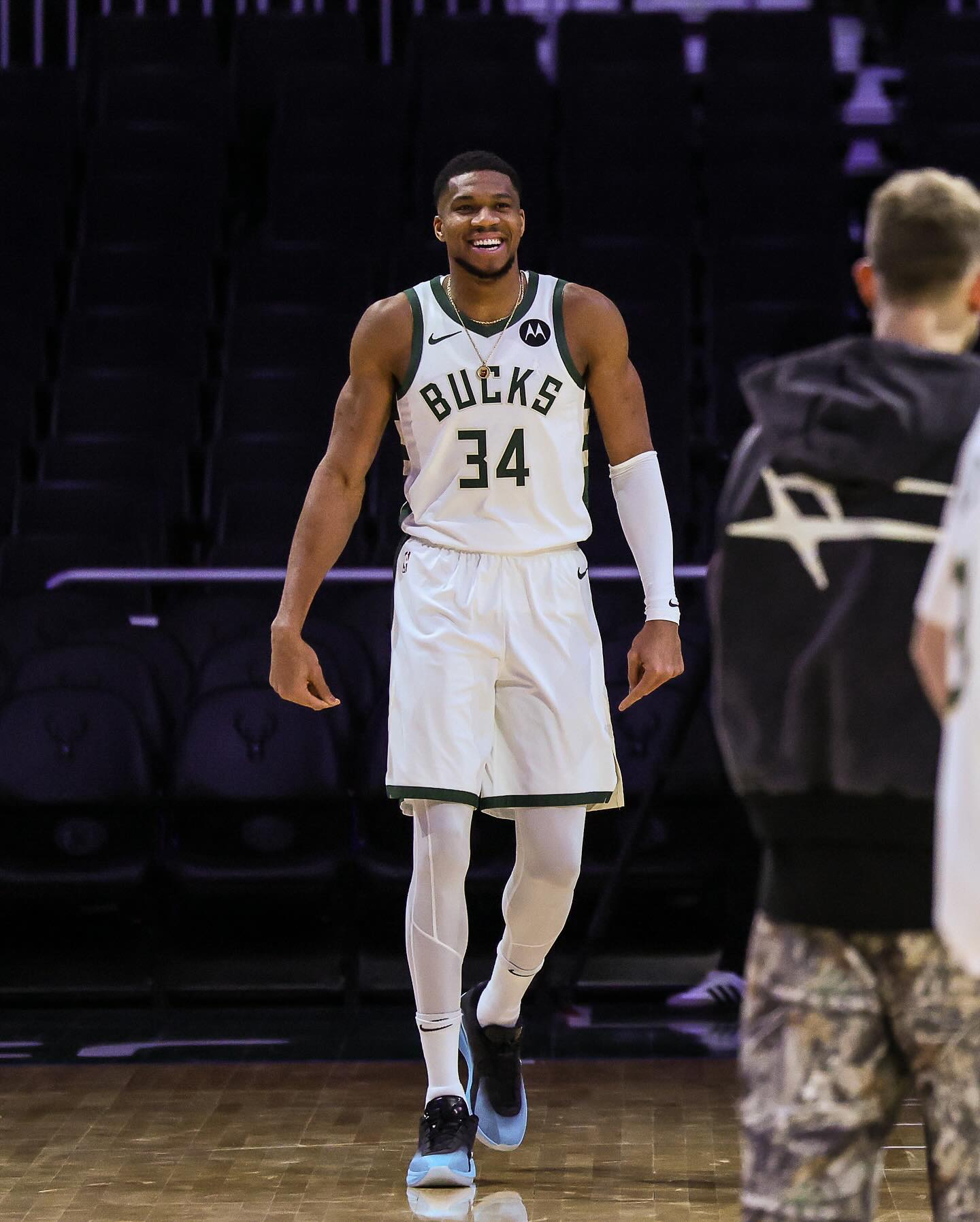 Antetokounmpo indica a Liga grega a CR7