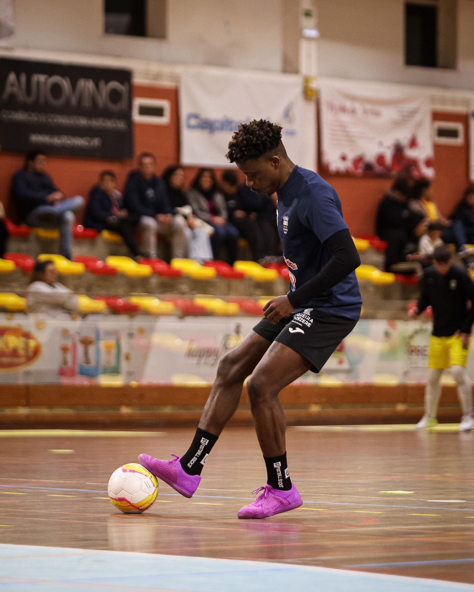 Jó Cambangula - a máquina angolana do Ferreira do Zêzere