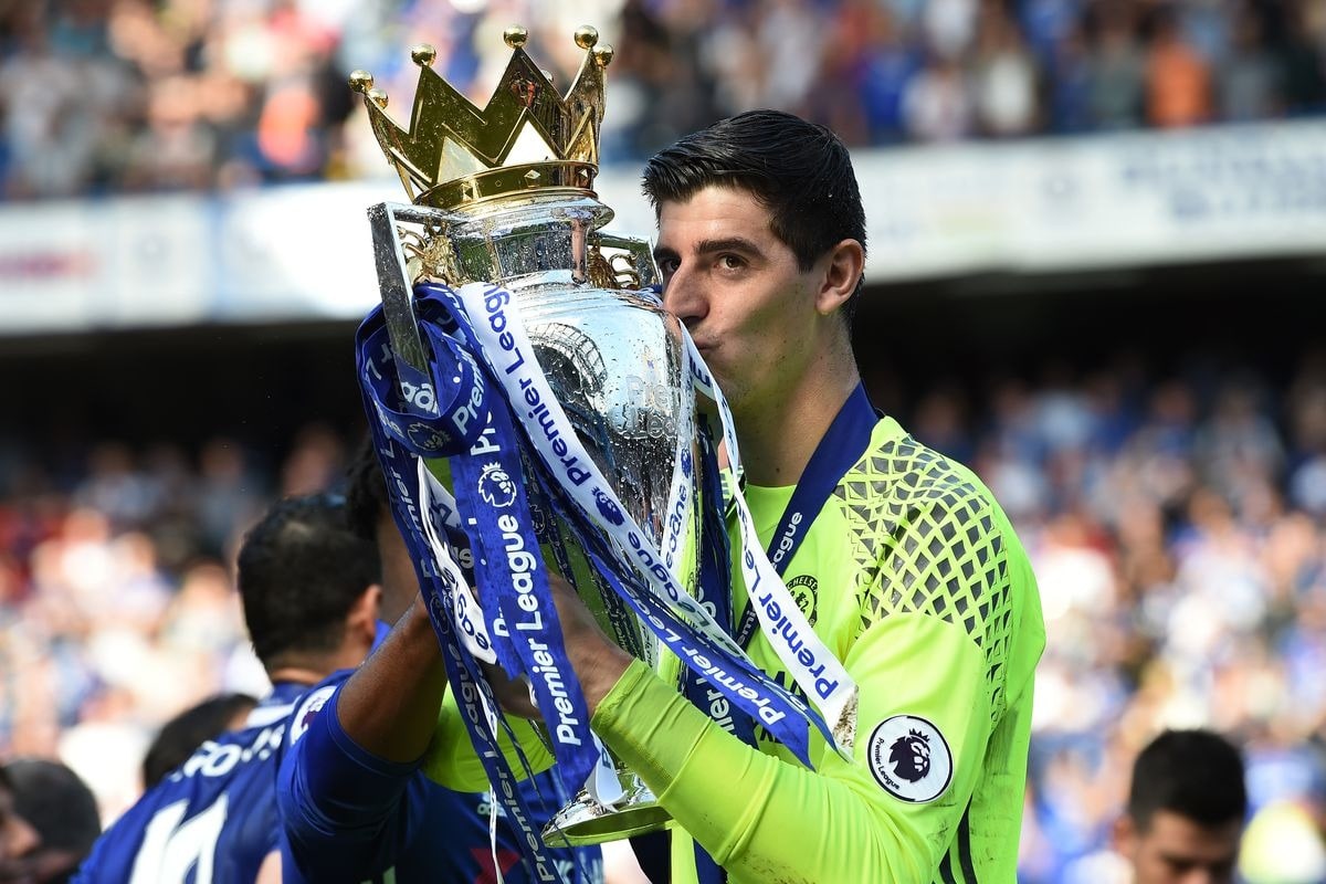 A saga dos guarda-redes do Chelsea - um buraco negro de milhões