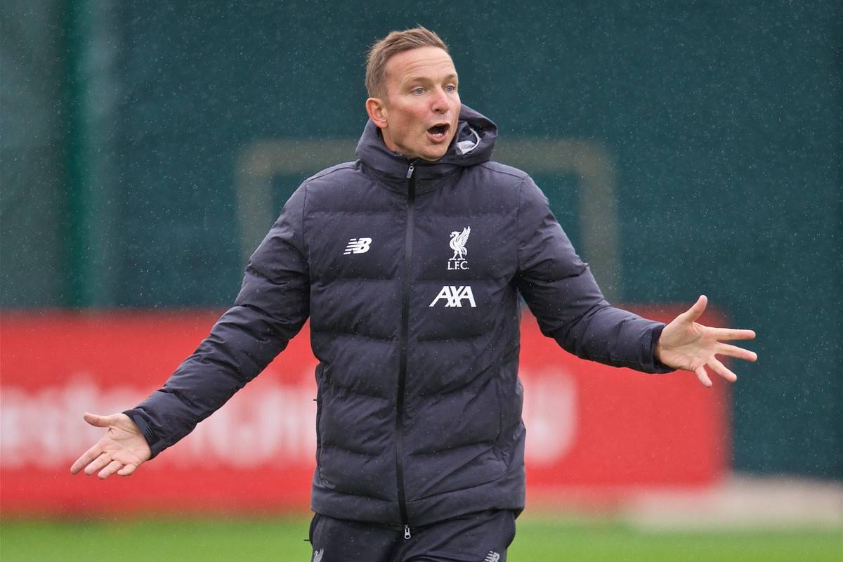Pep Lijnders - das juras de amor ao Liverpool a adjunto de Guardiola