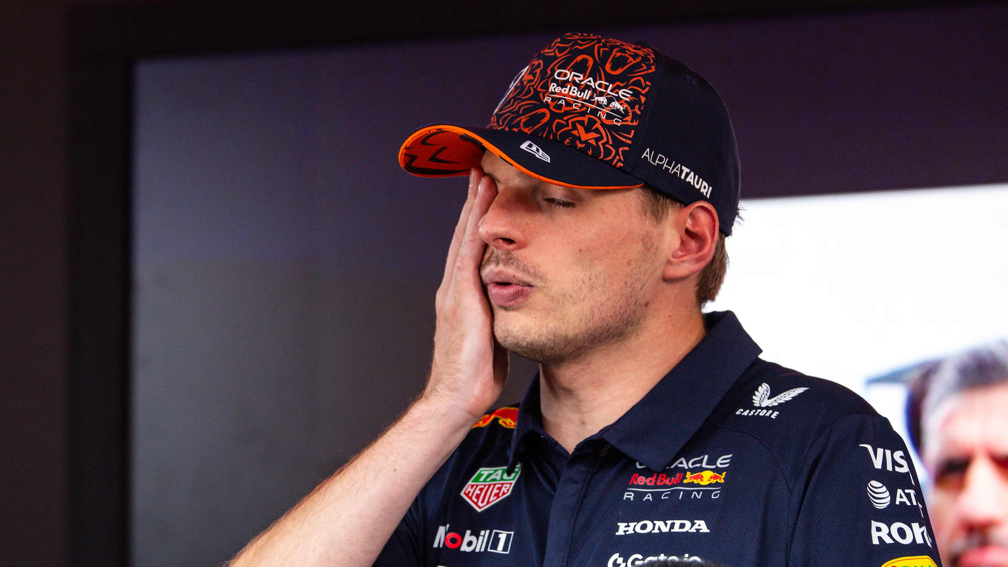 Verstappen falha o pódio pela 3ª vez seguida