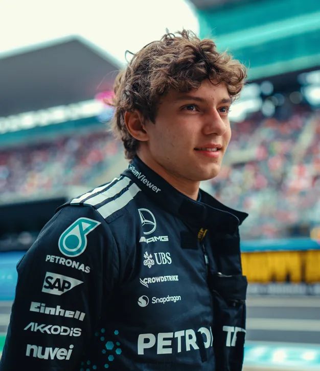 Kimi Antonelli: o sucessor de Hamilton que brilha entre os novatos da Fórmula 1