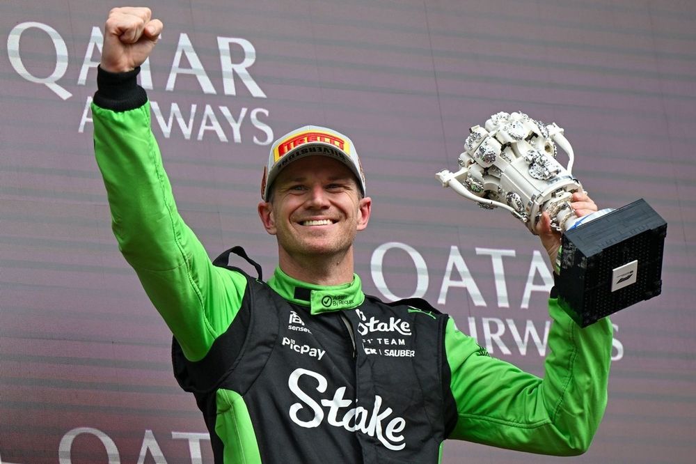 Silverstone em grande - pódio histórico de Hülkenberg, queda com estrondo de Hamilton e a McLaren volta a reinar