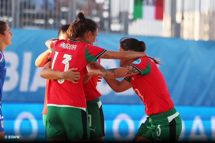 Pleno de vitórias garante Portugal na Super Final da Liga Europeia de futebol de praia