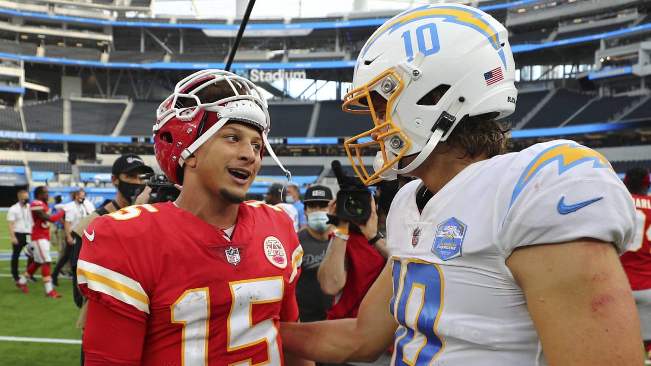 Mahomes contra Herbert em São Paulo - a magia da NFL volta ao Brasil
