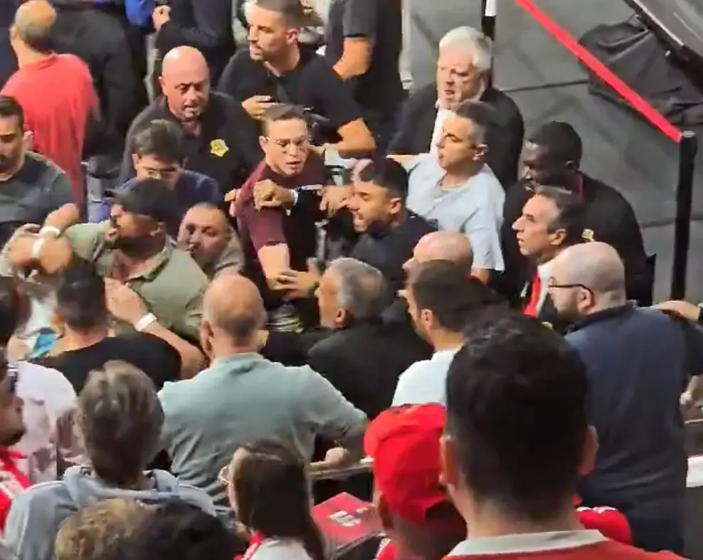 Vieira impedido de falar e ânimos aqueceram na AG do Benfica