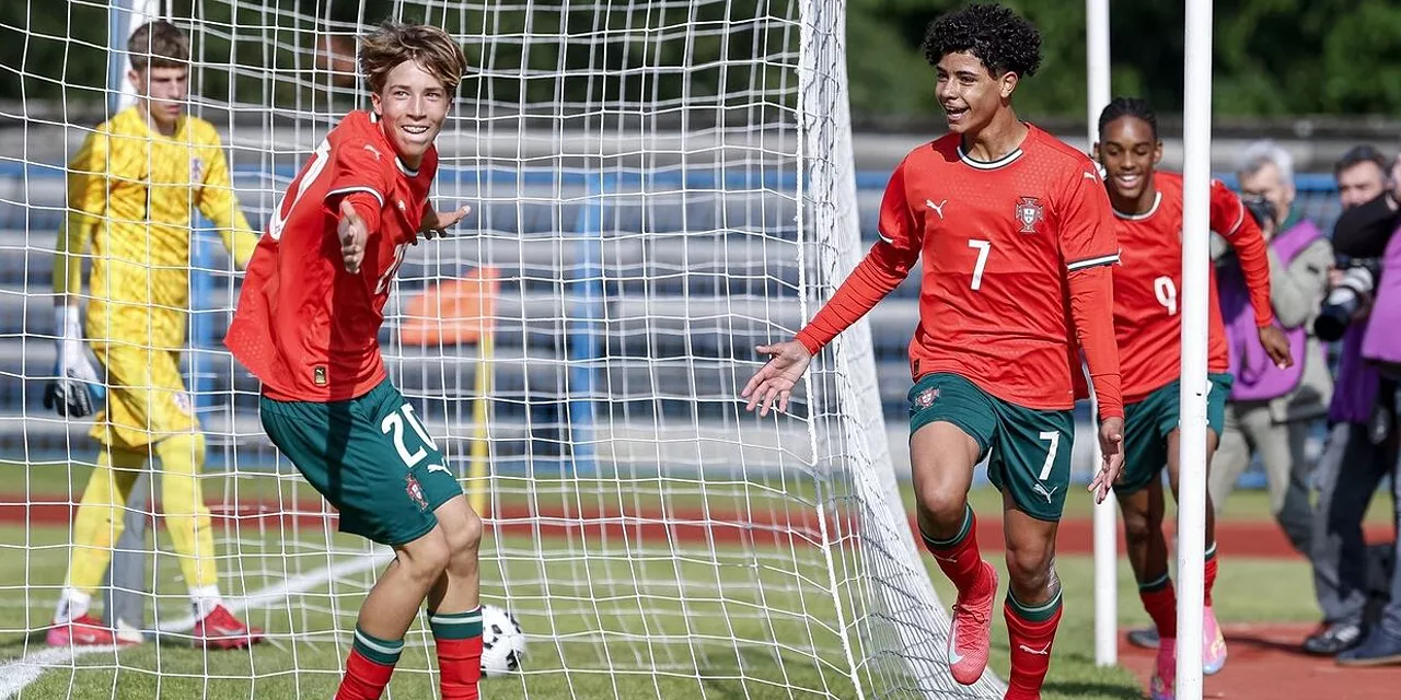 Filho de Cristiano Ronaldo convocado para a seleção sub-16