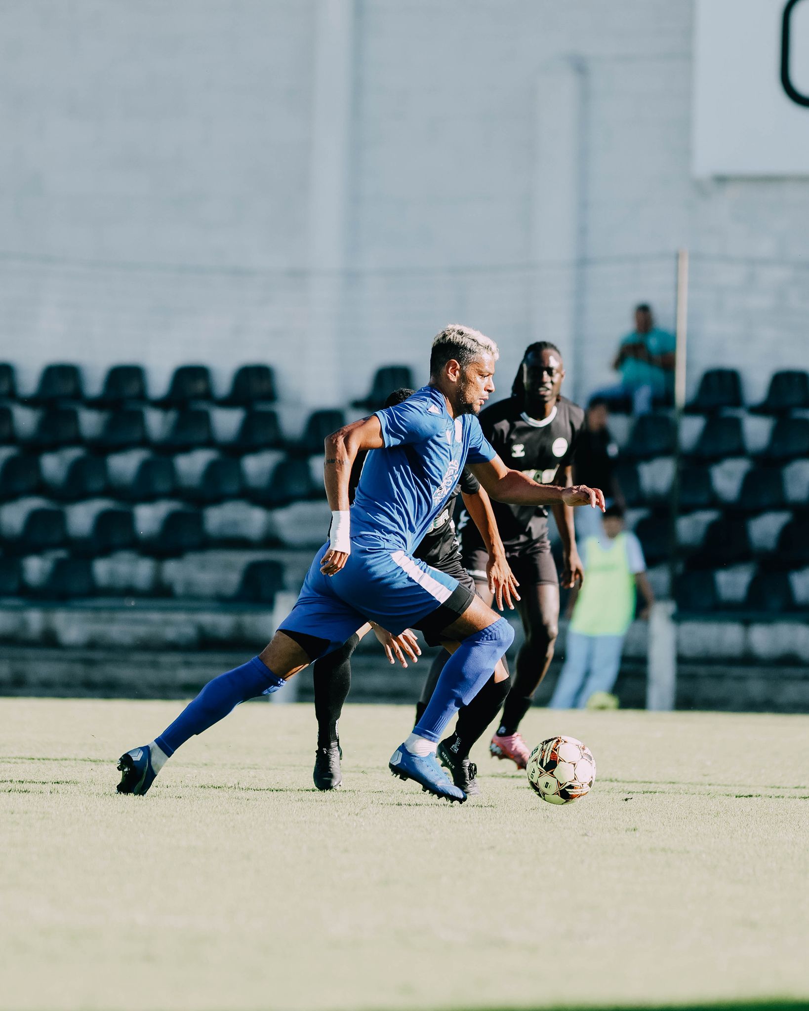 Deivison – o goleador da AF Castelo Branco também vende gelados de açaí