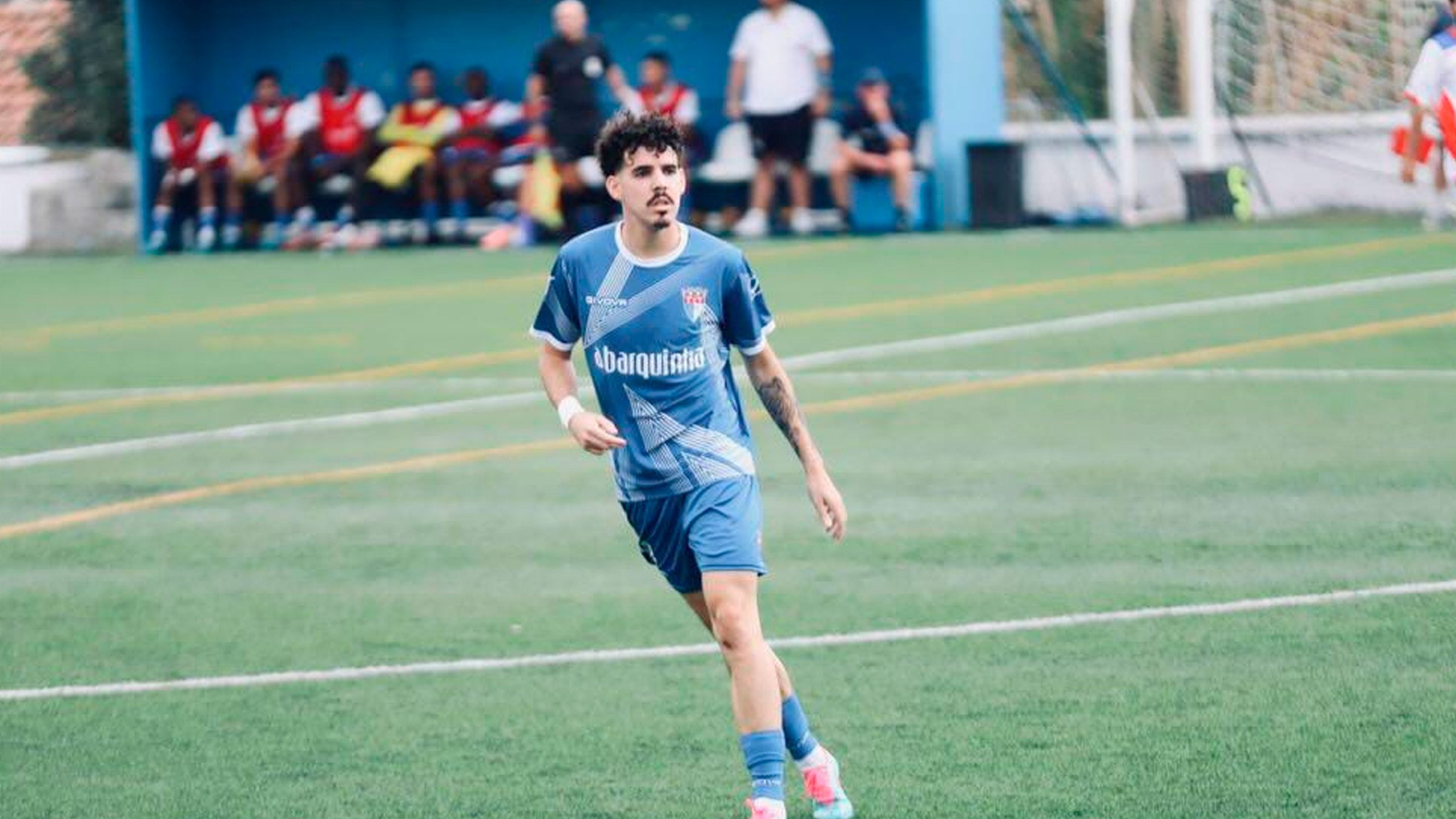 Nuno Mouralinho: o barbeiro goleador do GD Vialonga