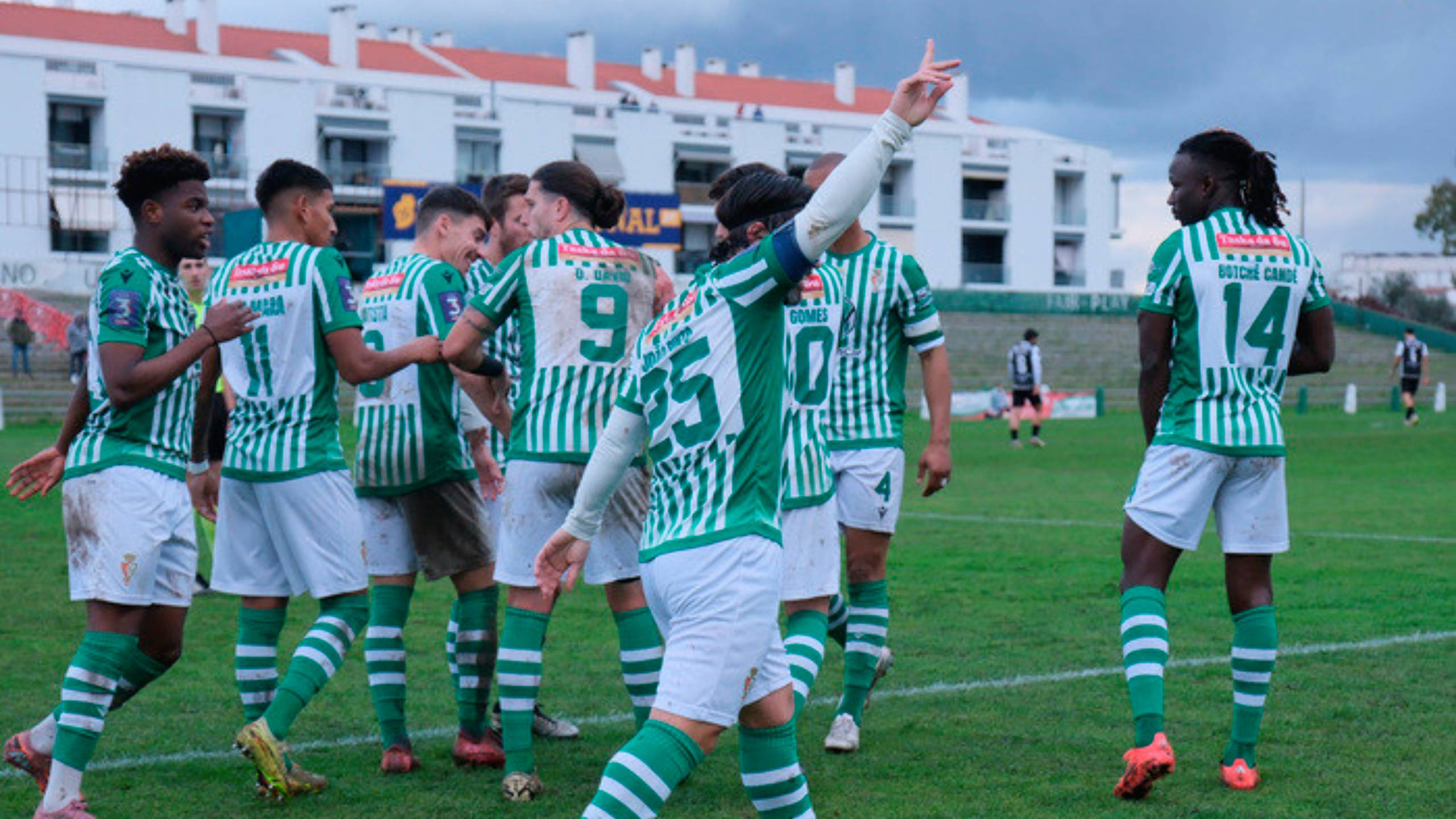 João Pinto relança Lusitano de Évora para o sonho da fase de subida