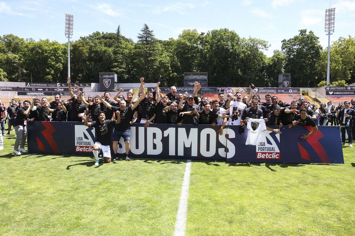 Académico de Viseu regressa à Primeira Liga 37 anos depois