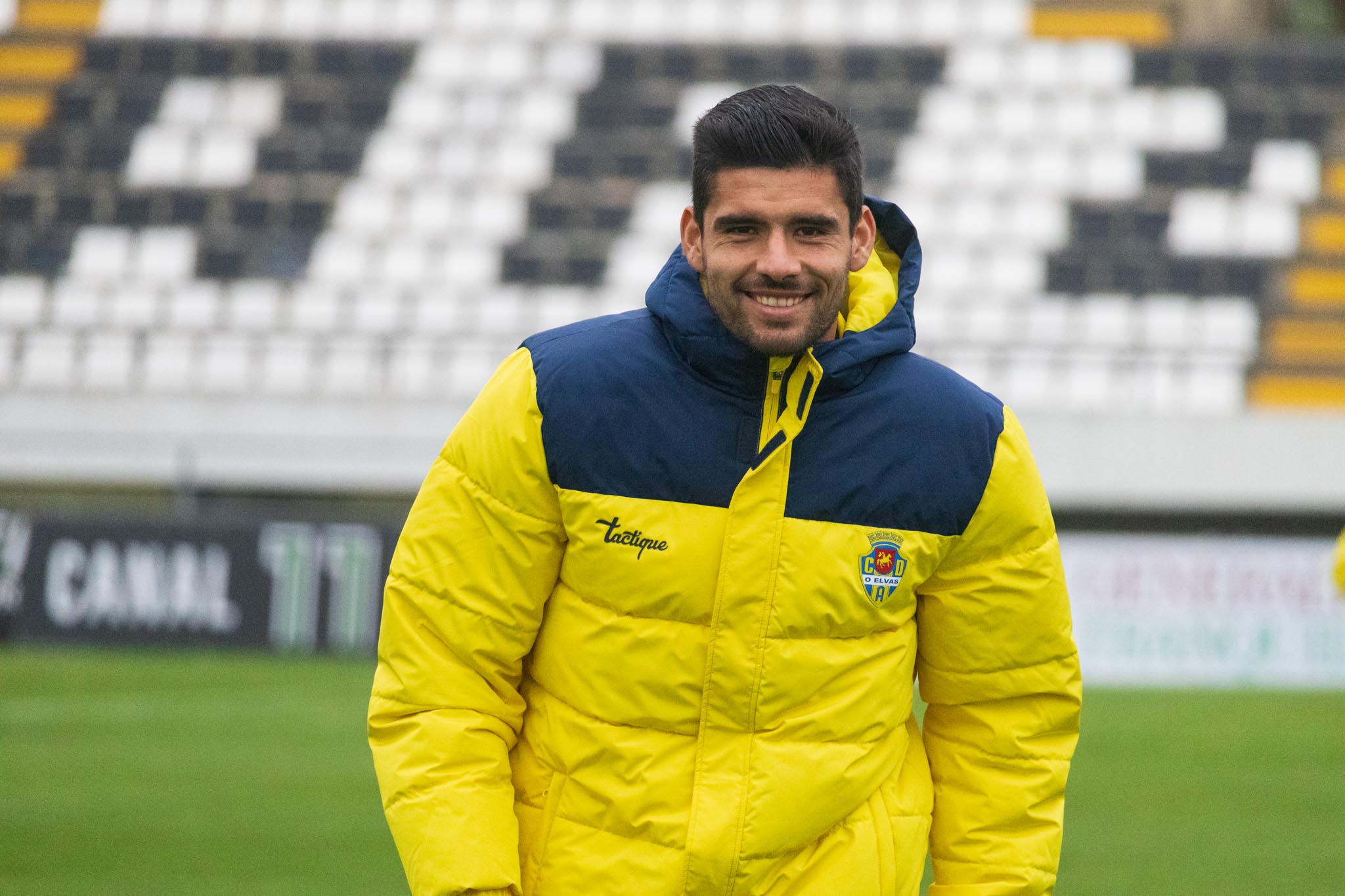 Bruno Bolas renova contrato com O Elvas até 2027