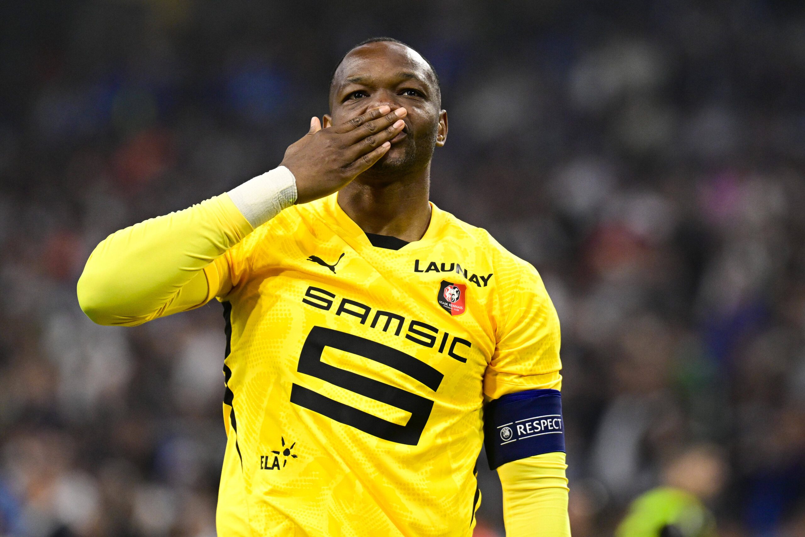 Adeptos do Marselha ‘aqueceram’ o coração de Mandanda