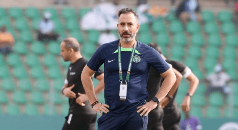 O treinador de futebol e o primado da competência