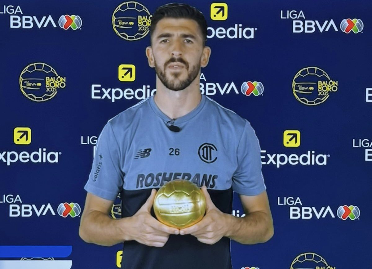 Paulinho já é uma lenda do Toluca
