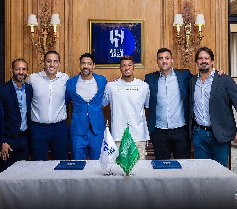 Tiago Ribeiro: "Estou feliz por ter ajudado o Marcos Leonardo a assinar pelo Al Hilal"