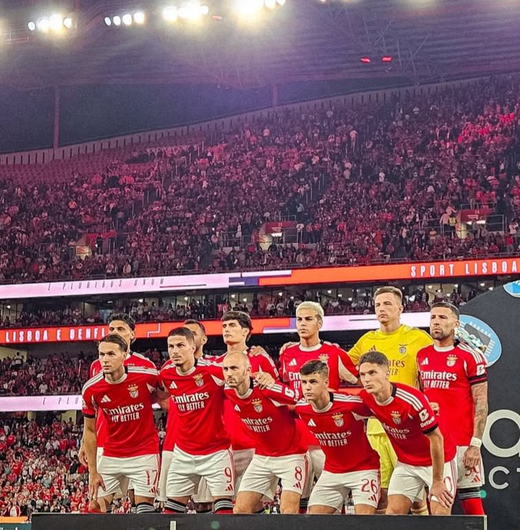 Mourinho não mete o dedo e Benfica volta a escorregar na Luz