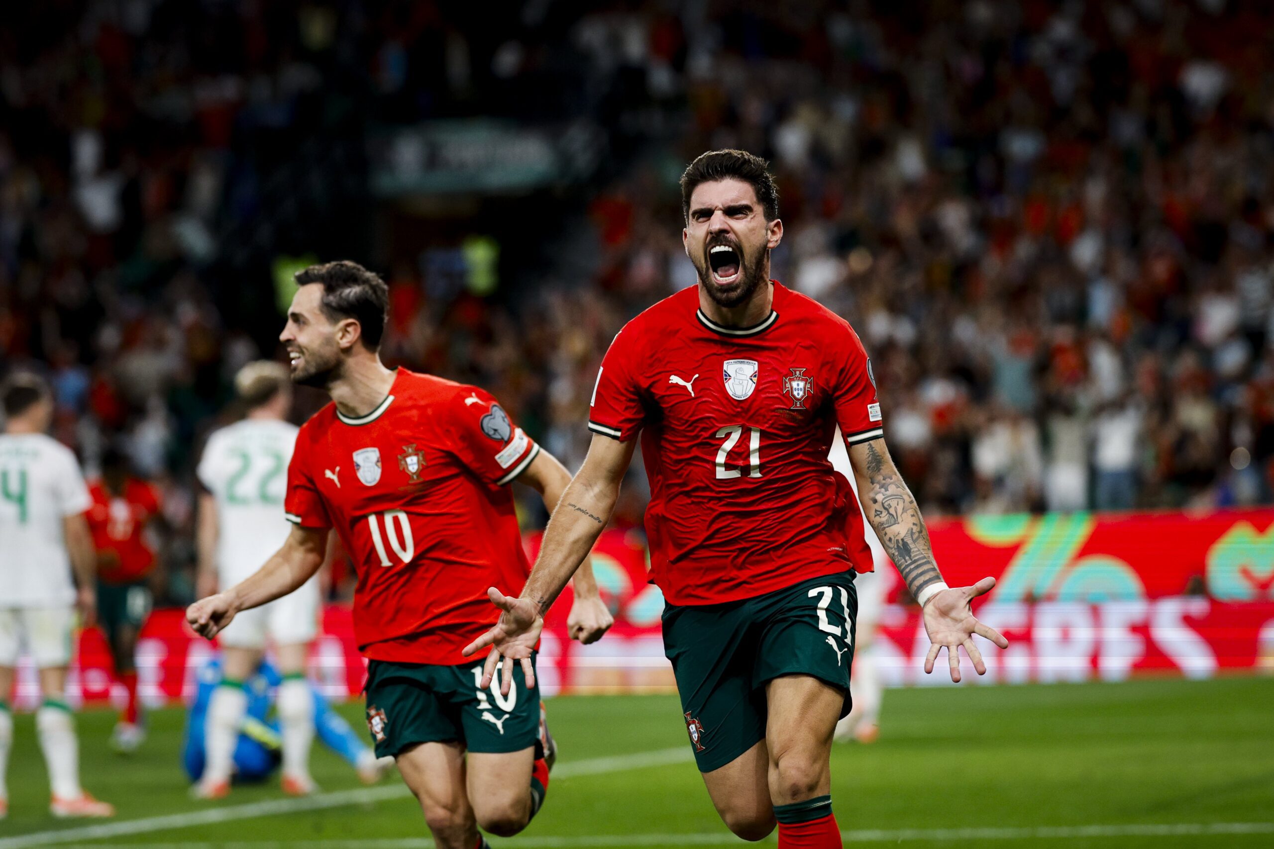 Inspiração divina de Rúben Neves dá vitória a Portugal