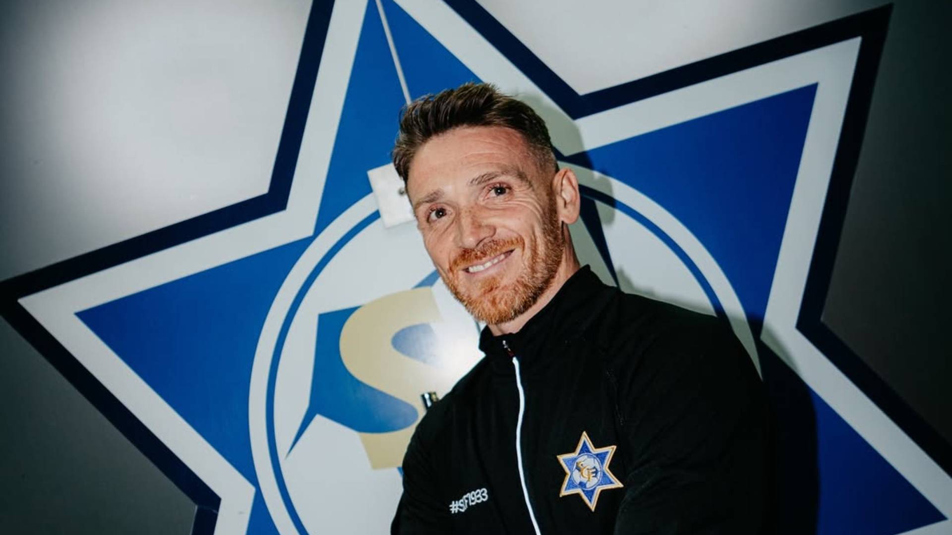 Antunes inicia carreira de treinador no clube da terra