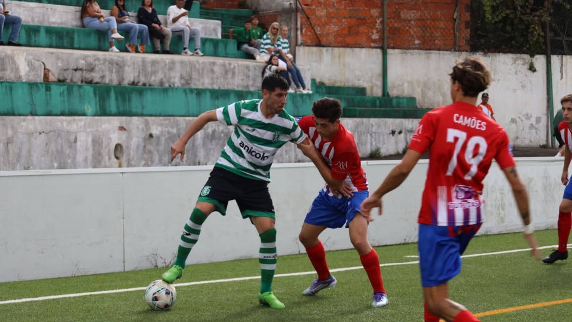 Tika aponta a voos altos após póker: "Gostava muito de ser o artilheiro do campeonato"