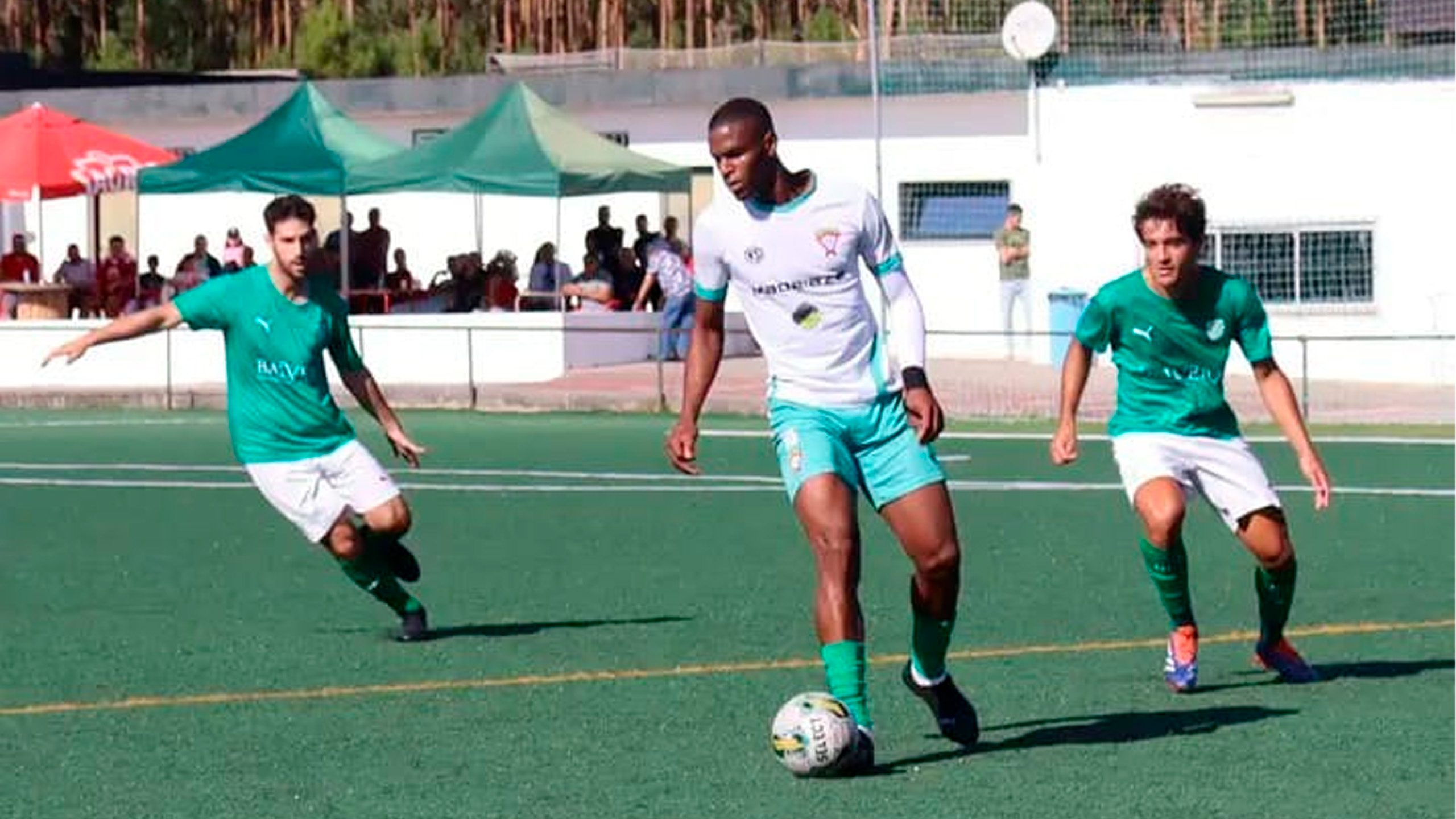 Edílson Santos - o melhor marcador de outubro a nível nacional