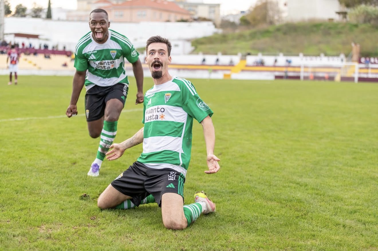 Rúben Araújo volta a fazer um hat-trick quatro anos depois