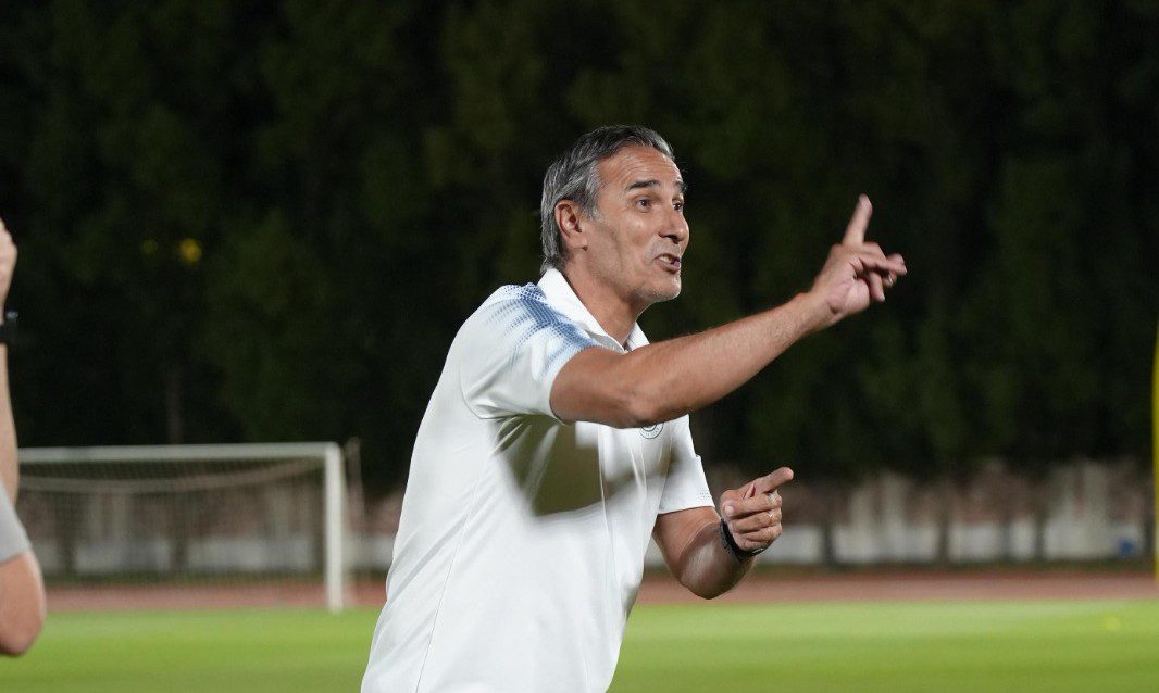 João Mota fecha 2025 a vencer no Al Ittihad