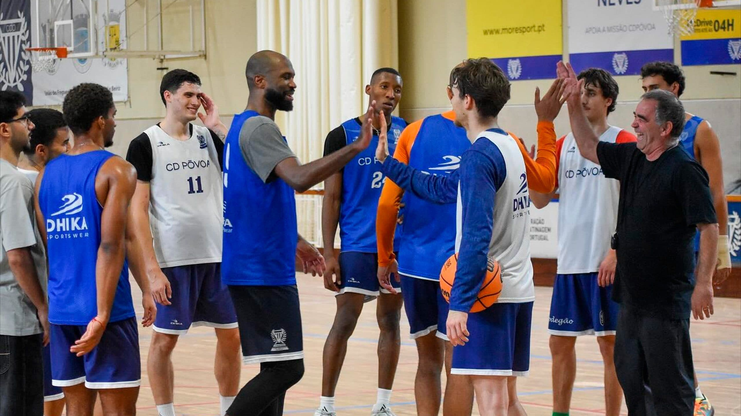 “O clube é a minha casa”: A história de José Rodrigues no basquetebol do CD Póvoa