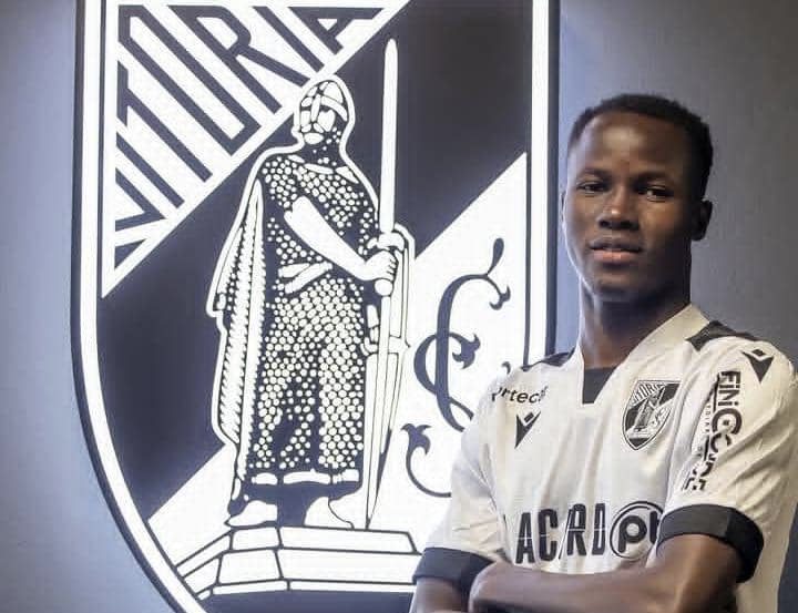 Bruma Ioncana salta do distrital para o Vitória SC