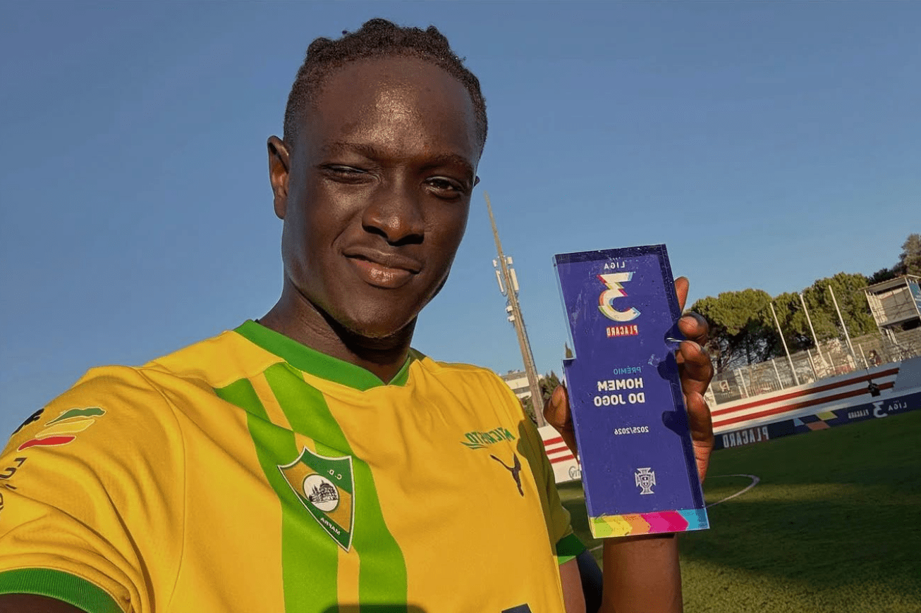 Mafra ataca fase de subida com dupla goleadora