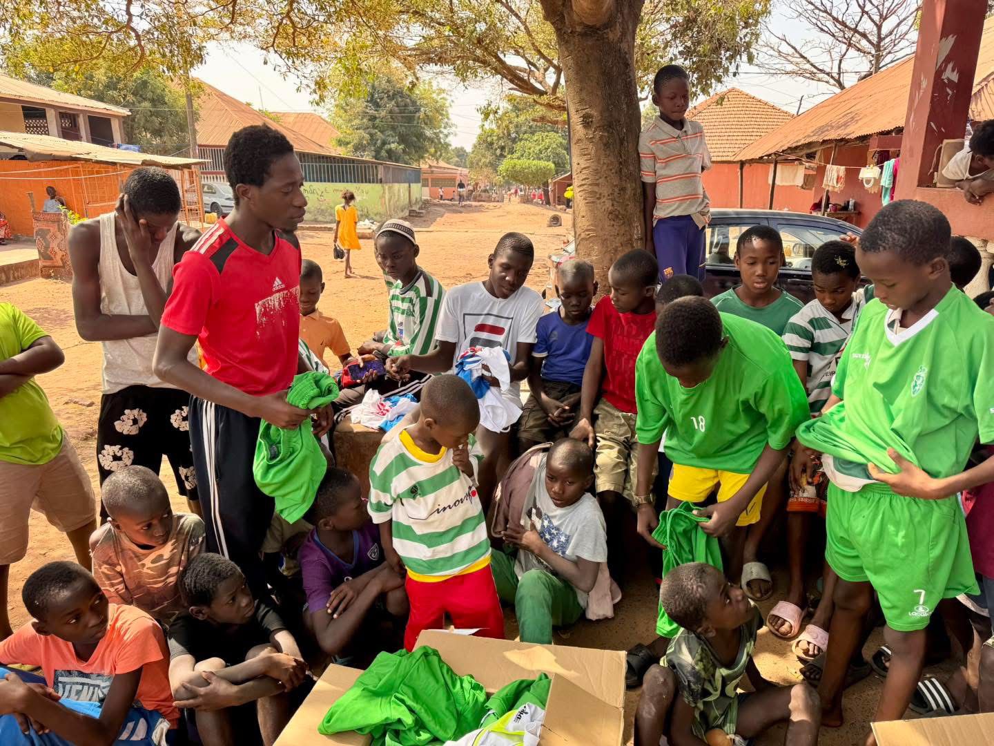 SC Fermentelos leva ajuda humanitária à Guiné-Bissau